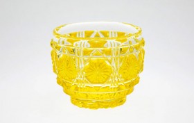 薩摩切子　猪口（大）黄【C-18】